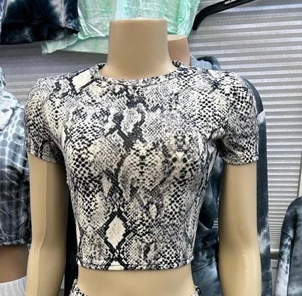 Women's Snakeskin Print Casual Crop Top